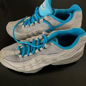 Nike Teal and Gray Kids Size 7